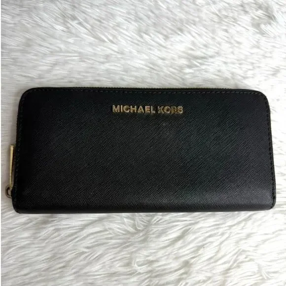 Michael Kors Black Zip Around Wallet - Picture 1 of 9